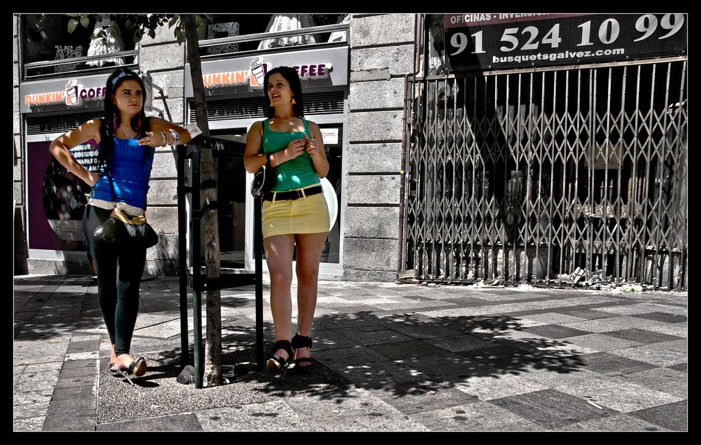 Mike's Bogota Blog: Bogotá's Red Light District Prostitutes Candelaria