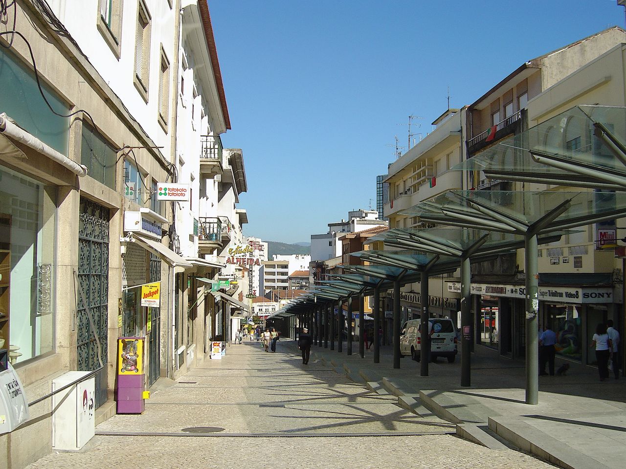  Where  find  a hookers in Sao Joao da Madeira (PT)